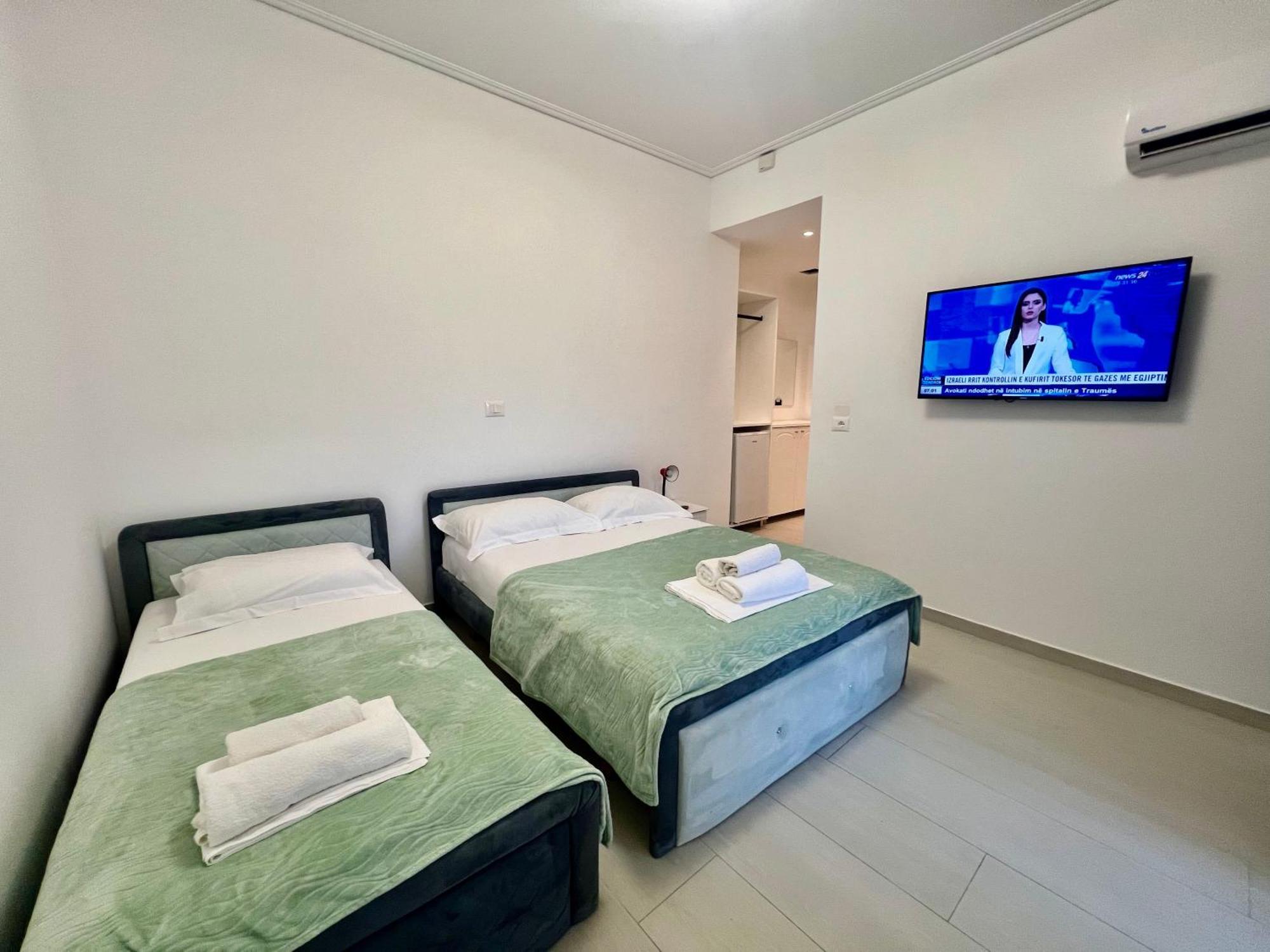 Hotel Vila Park Bujari Ksamil קסאמיל מראה חיצוני תמונה